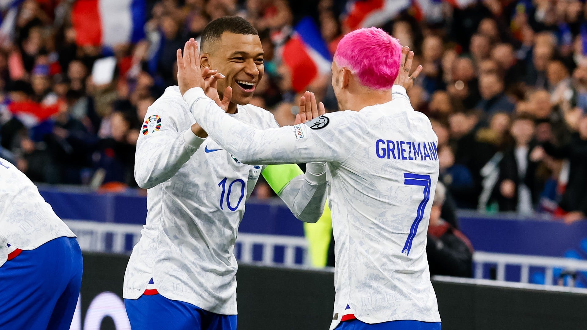 Deschamps Denies Captaincy Grief As Griezmann Links With Mbappe To Down ...