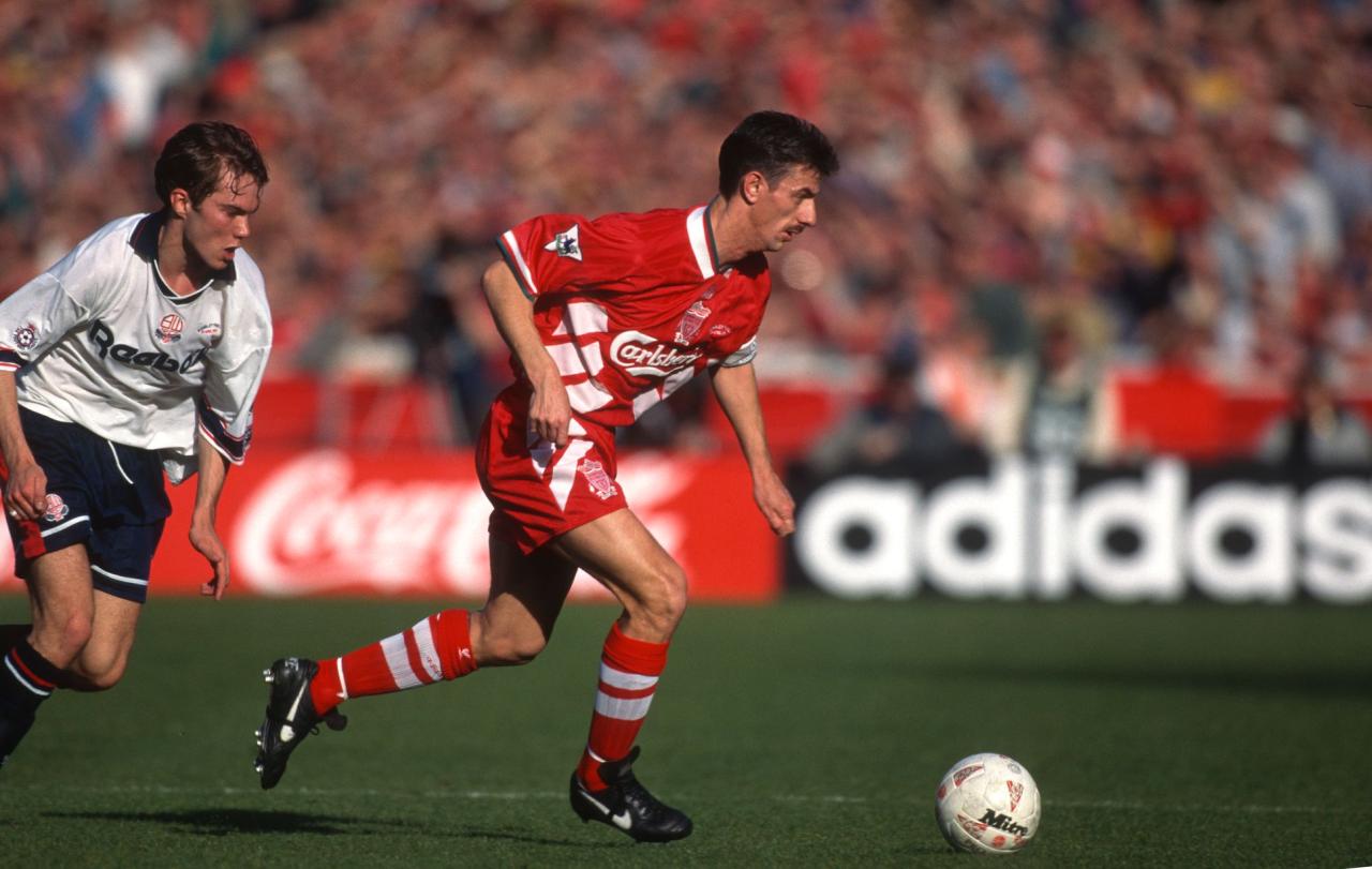 Jason McAteer pursues Ian Rush during the Coca Cola Cup final at Wembley, Bolton Wanderers v Liverpool, 02 April 1995