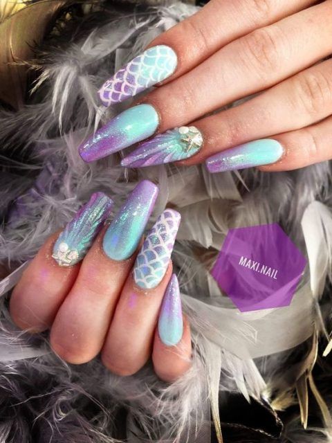 The best beach nails, tropical nails, mermaid nails, and ocean nails to copy