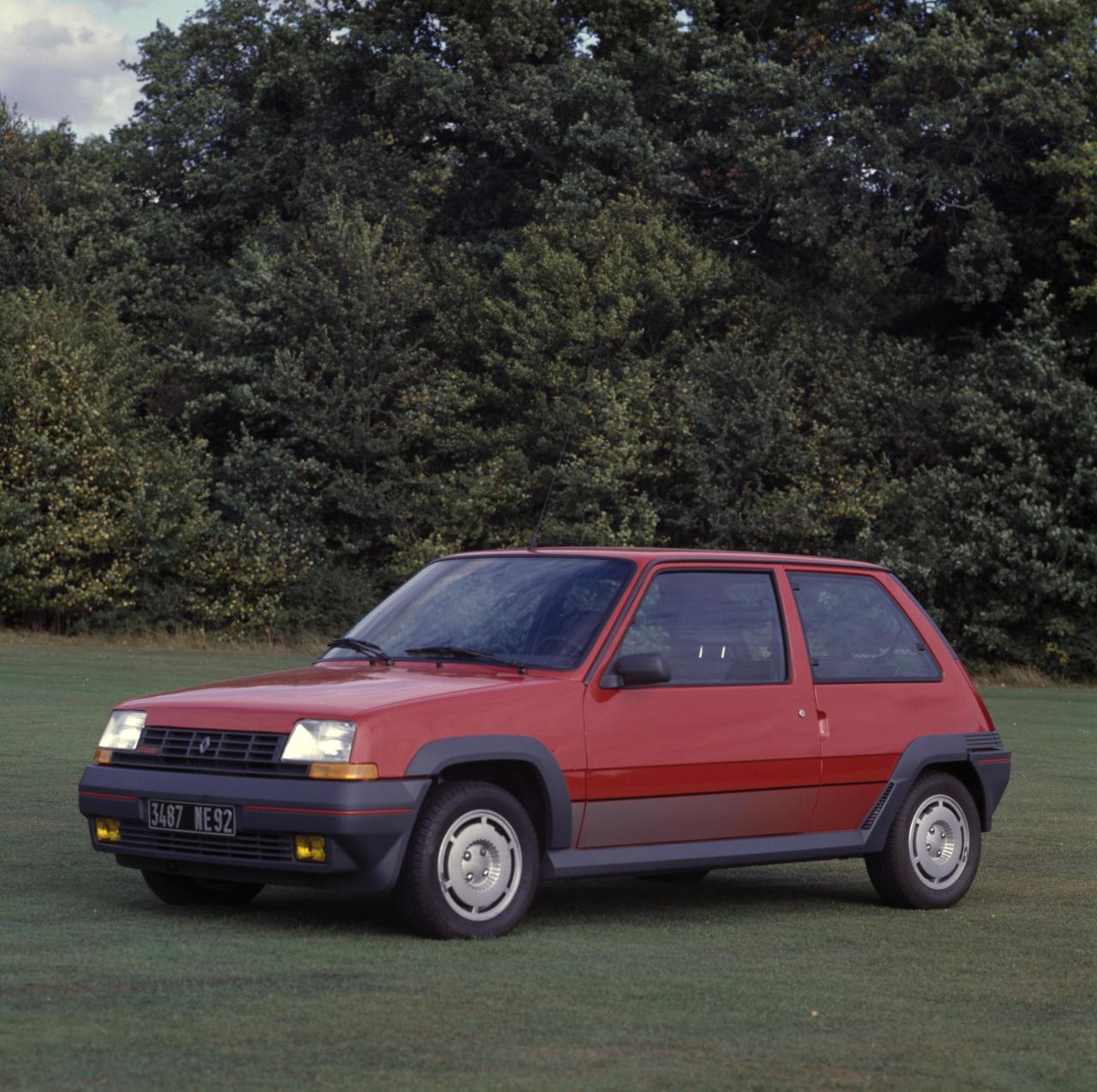  Mourinho's father, Jose Snr., bought him a Renault 5 for his first car