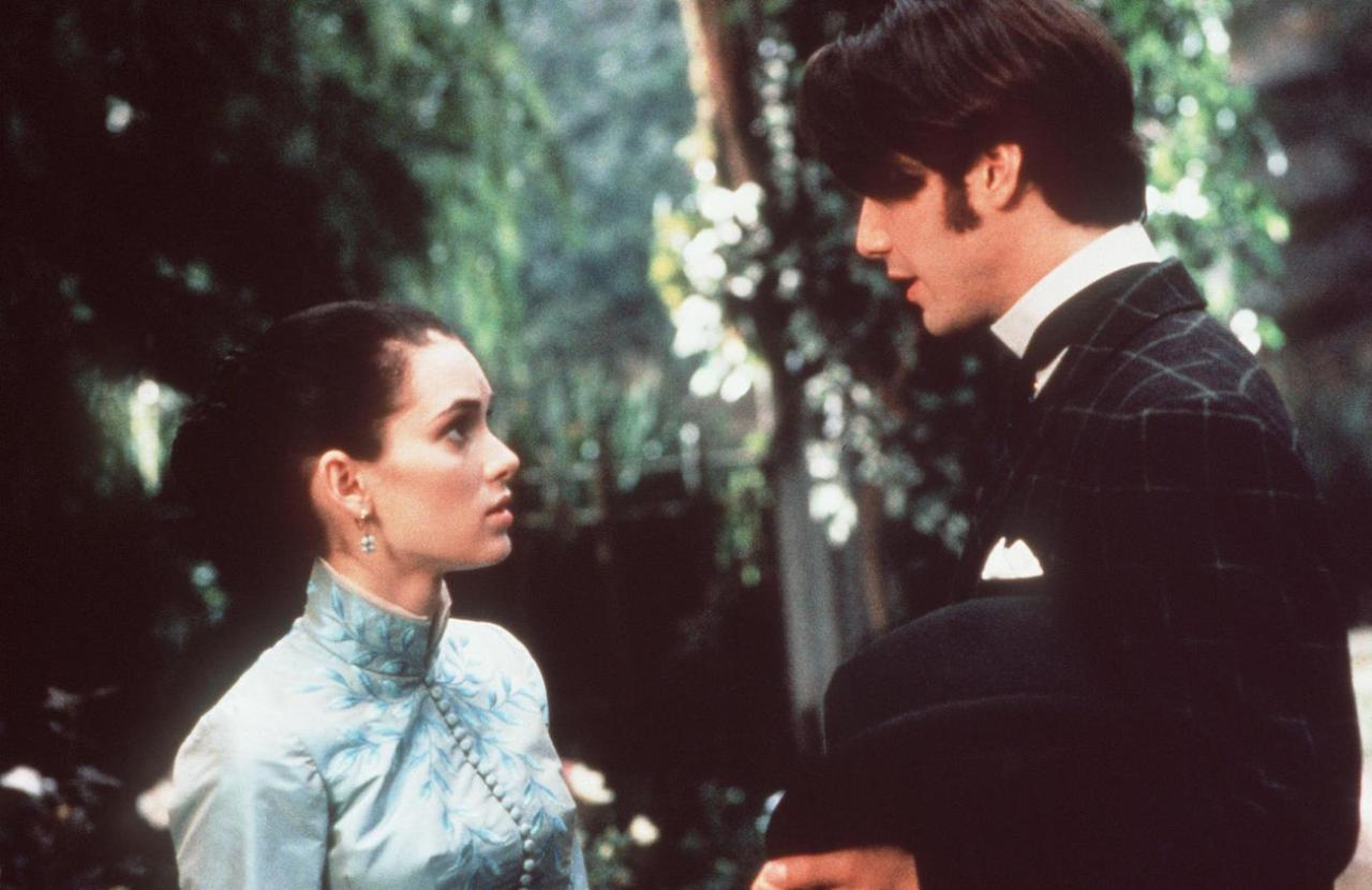 Winona Ryder Reveals Keanu Reeves Refused to Verbally Abuse Her in Bram  Stoker's Dracula | Den of Geek